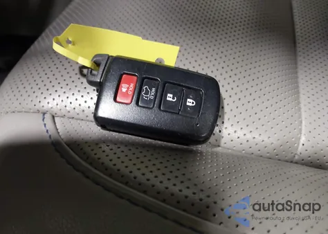 2018 Toyota Highlander Limited Platinum z USA, uszkodzony, nr VIN 5TDDZRFH3JS827093